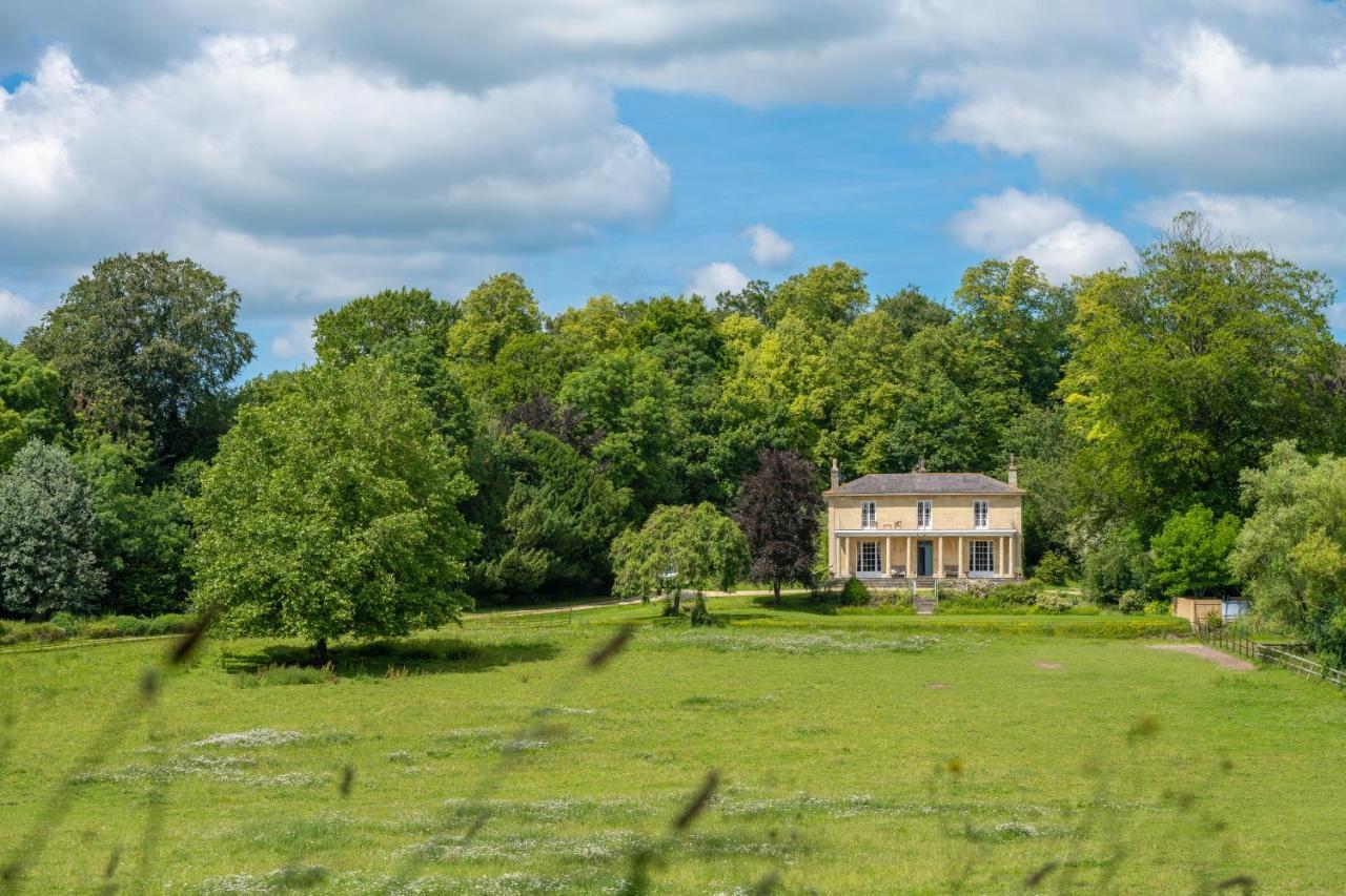 Henge Estate - Restored Manor House, Up To 11 En-Suite Bedrooms Shrewton Екстериор снимка